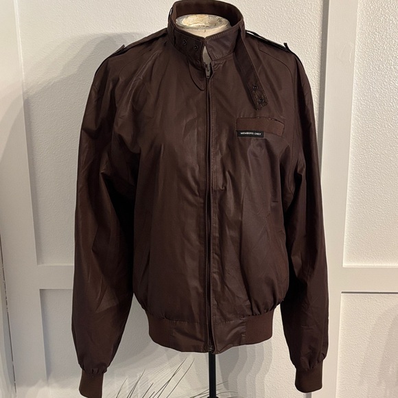 Members Only Other - Vintage 80’s brown men’s MEMBERs ONLY Thailand zip up jacket sz 42 EUC